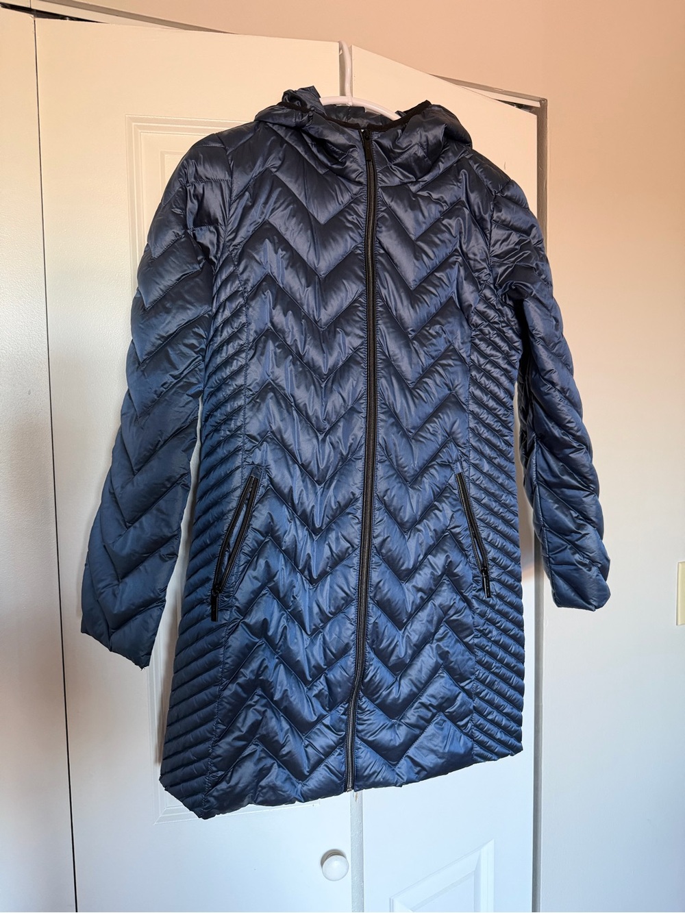 MICHAEL Michael Kors Navy Packable Down Chevron Puffer Coat Size M